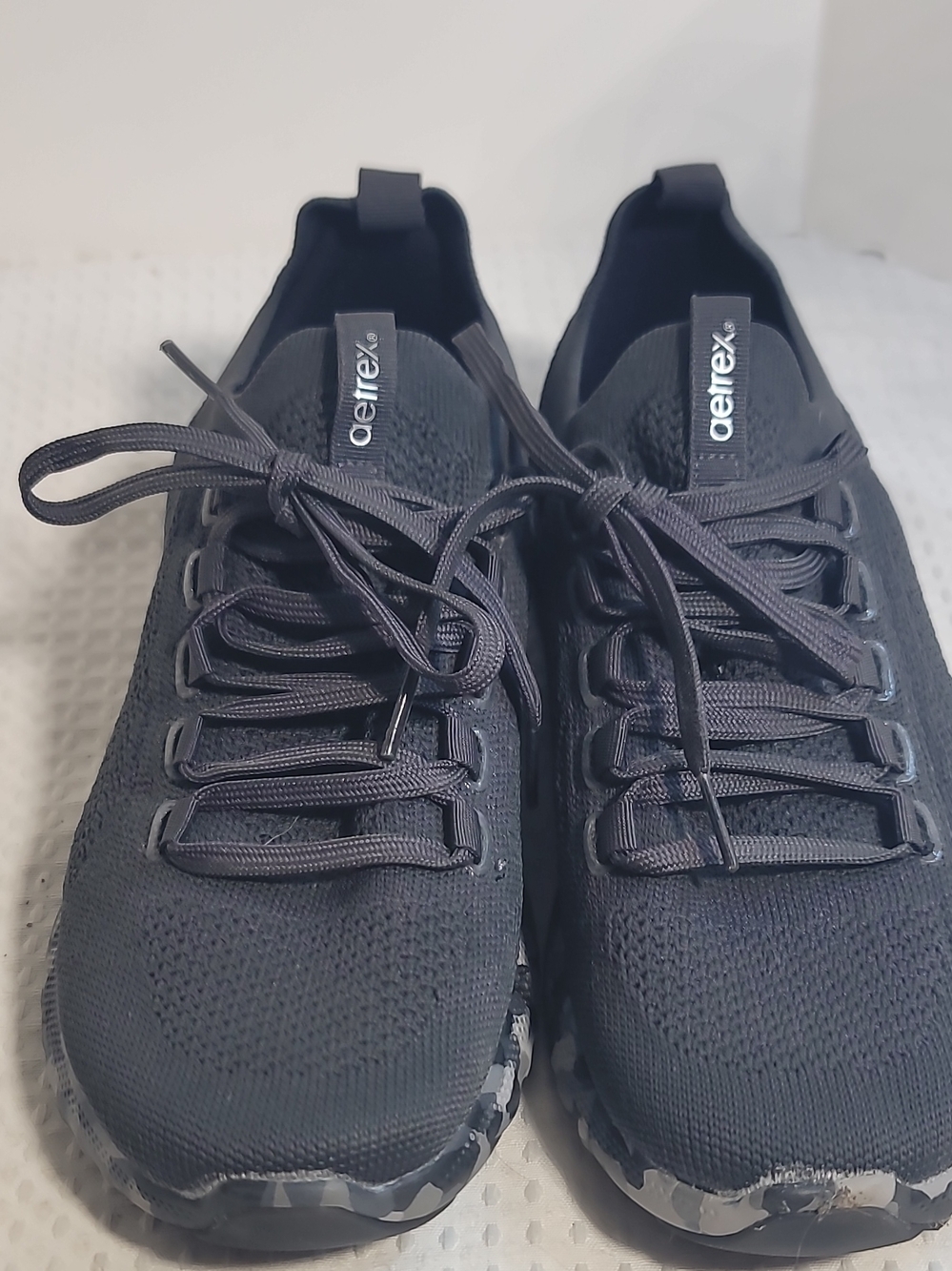 aetrex Men's Black Knit Lace-Up Sneakers